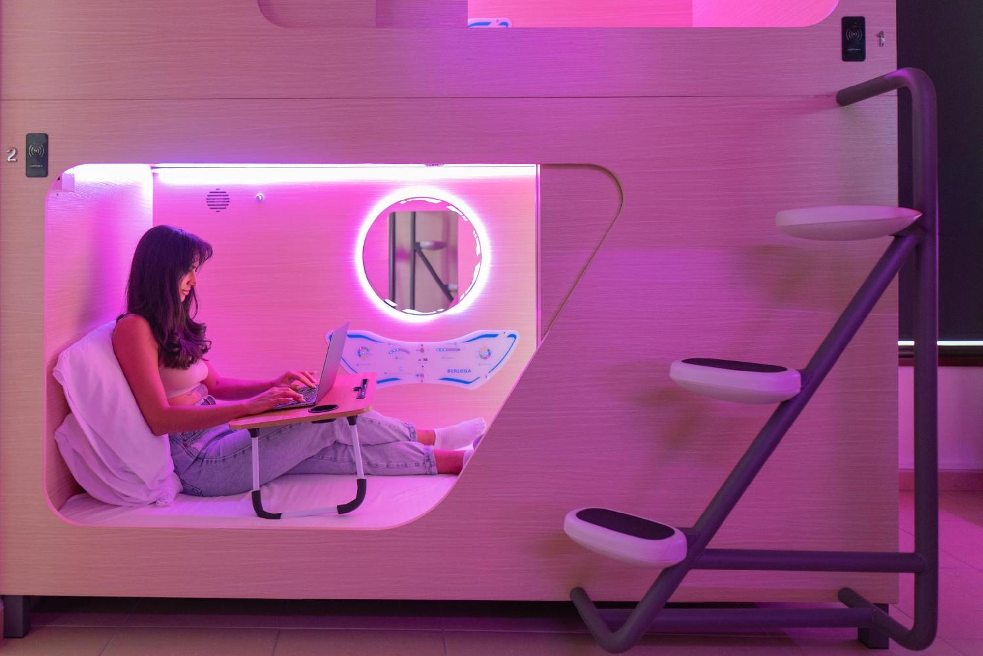 فندق Berloga Capsule Jbr دبي المظهر الخارجي الصورة